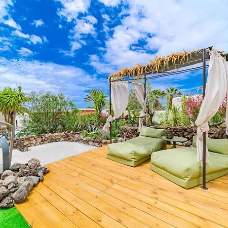 Oceania Private Pool Garden Ferienhaus