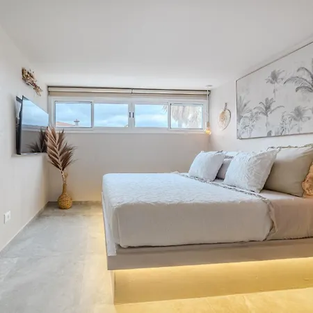 Oceania Private Pool Garden