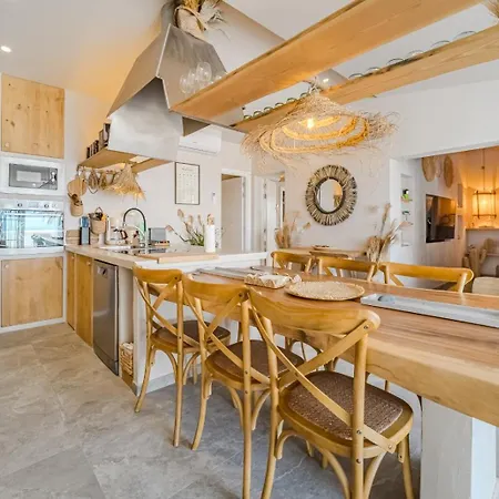 Oceania Private Pool Garden Ferienhaus