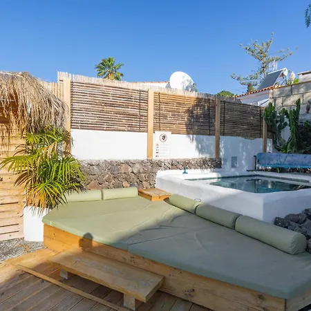 Dom wakacyjny Oceania Private Pool Garden Chayofa